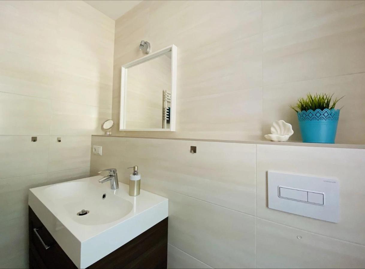 Bischofshof Apartment Sellin  ภายนอก รูปภาพ
